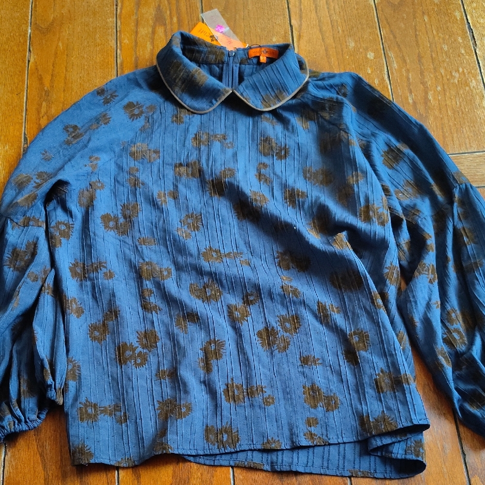 Floral Patterned Blue Blouse